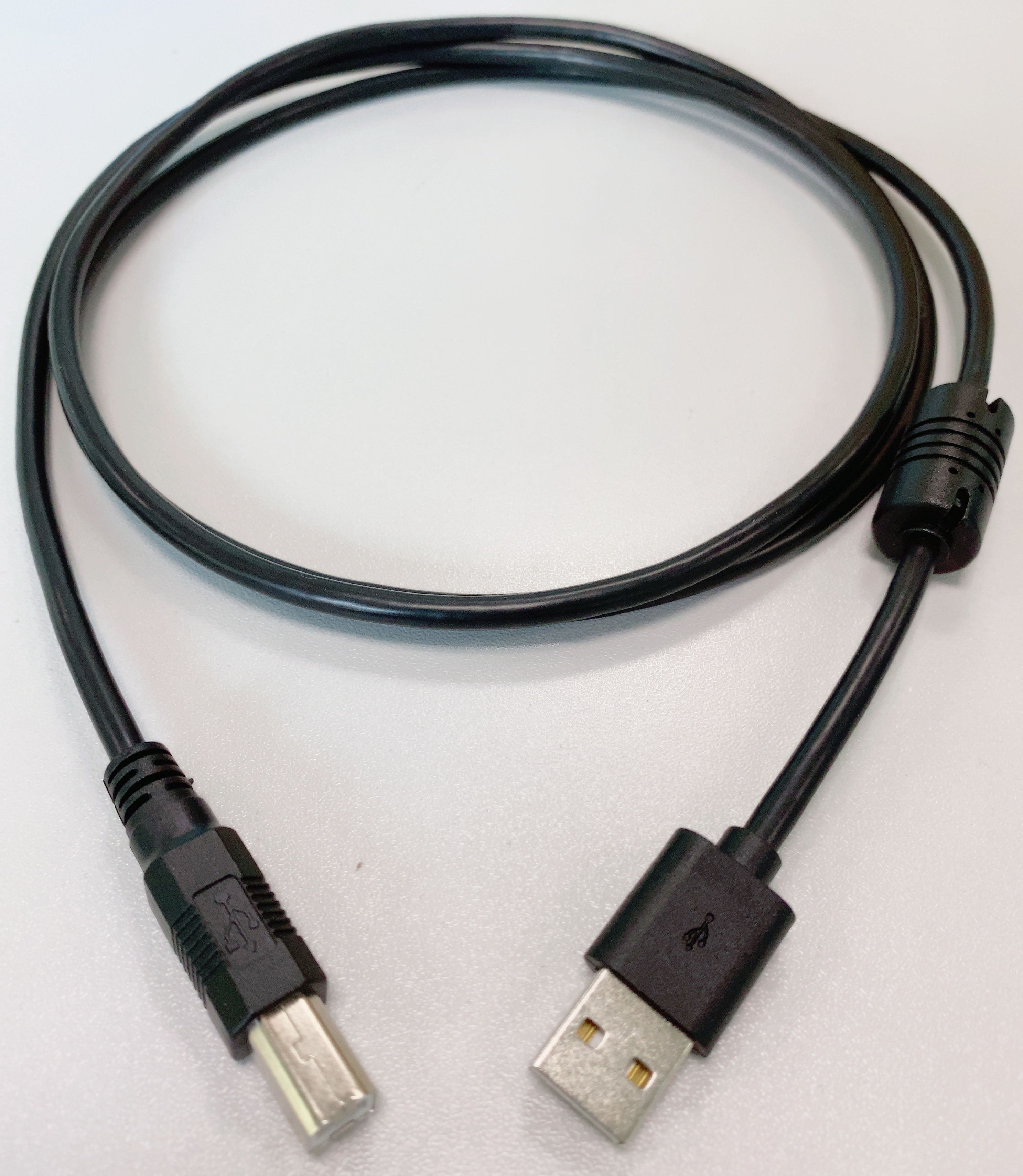 Mataas na Kalidad ng USB Uri A Lalaki hanggang B Lalaki Ferrite Core Shielded